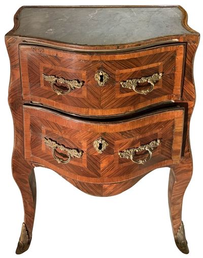 Comodino Luigi XV, Sicilia, ebano viola e bois de rose con piano in marmo grigio bardiglio