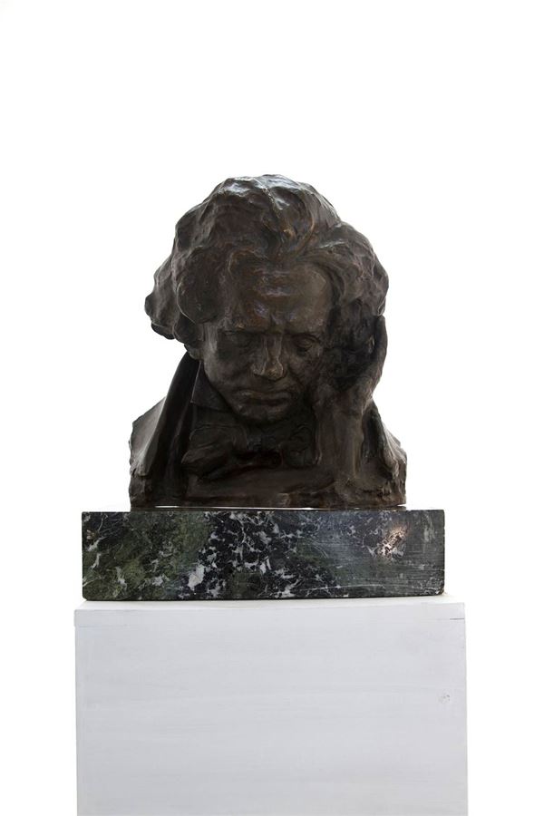 Grande busto in bronzo raffigurante Ludwig van Beethoven 