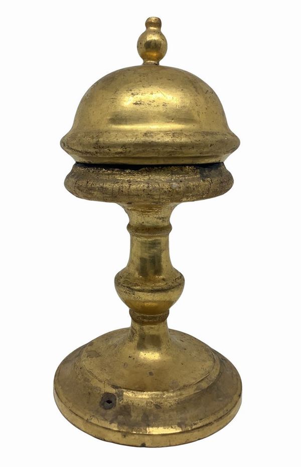 Sacramental bread holder in golden wood