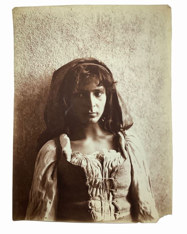 Wilhelm Von Gloeden - Fotografia raffigurante donna
