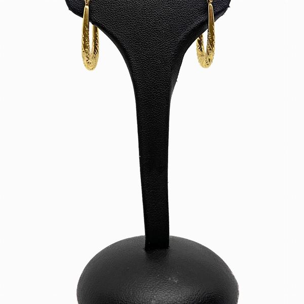 Red gold earrings