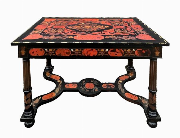Important lacquered rectangular table