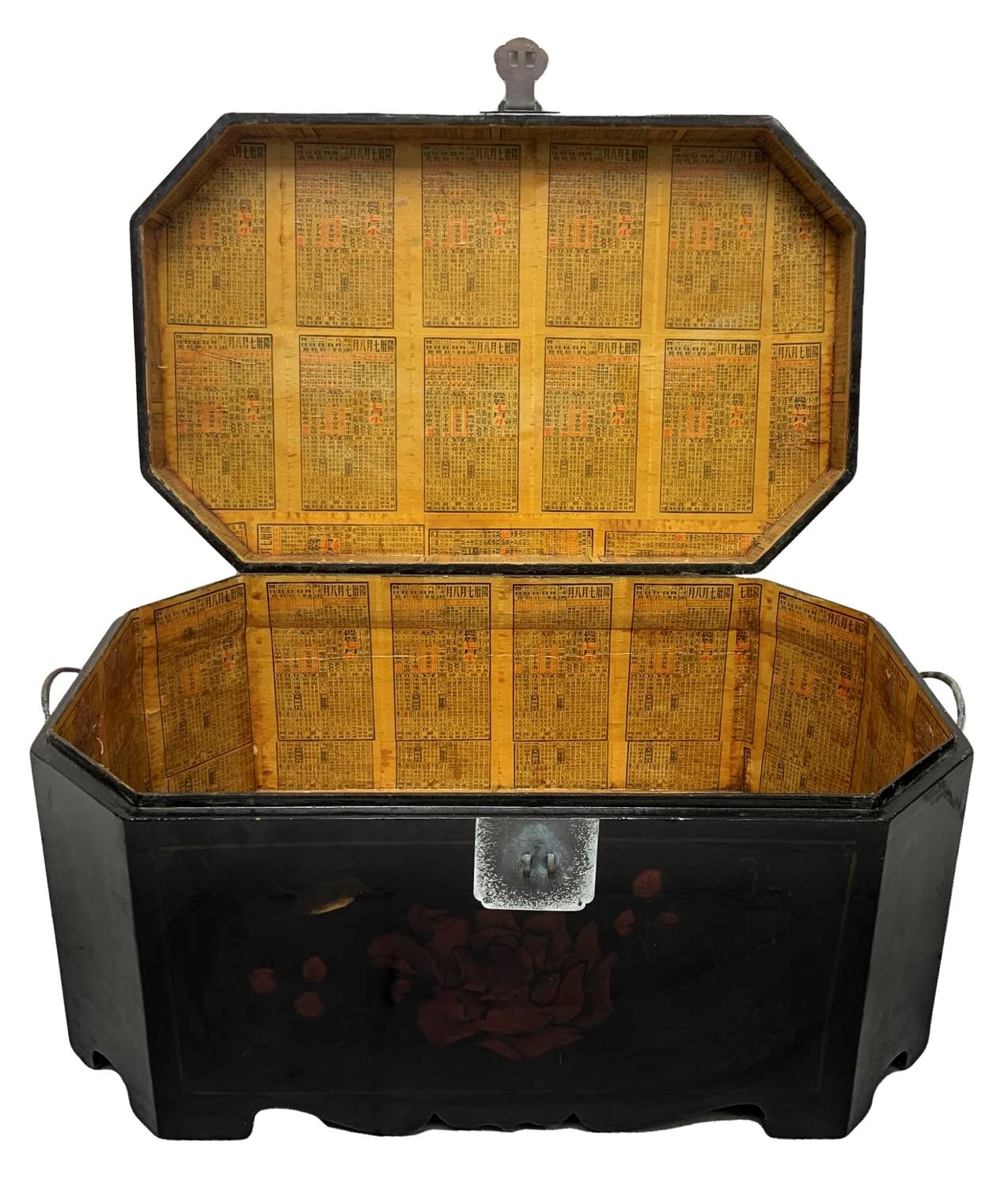 Baule cinese da viaggio, legno laccato dipinto a mano con decori floreali