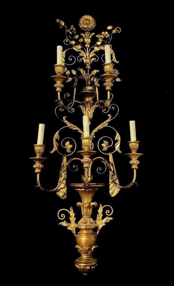 Five lights applique in wood and gilded metal