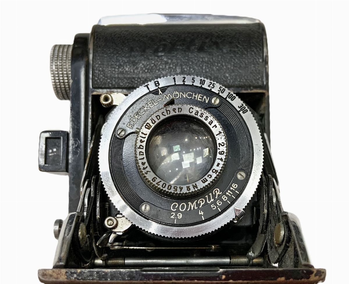 Fotocamera a Soffietto Deckel Monchel, Modello Compur
