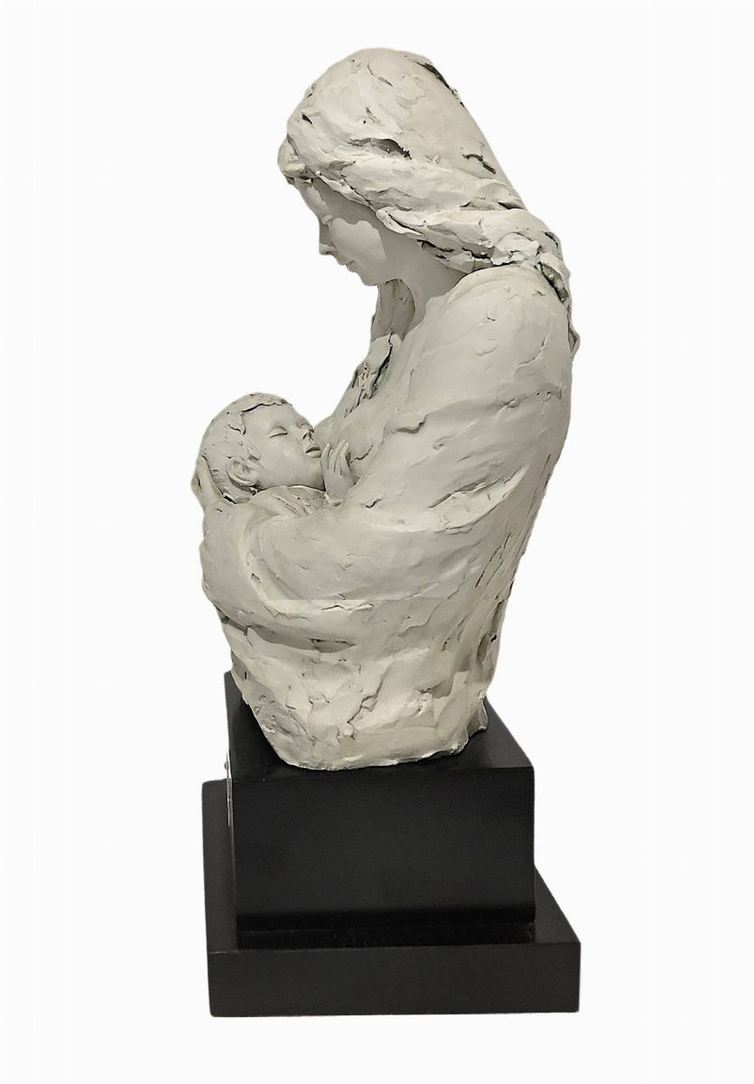 Gianni Visentin - Statuetta in biscuit raffigurante maternità con base in legno