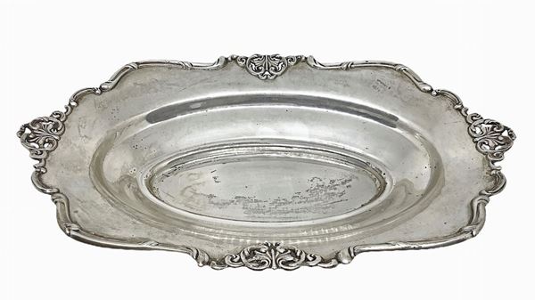 Small bowl in 800 silver, with decorations on the edges, 20th century.