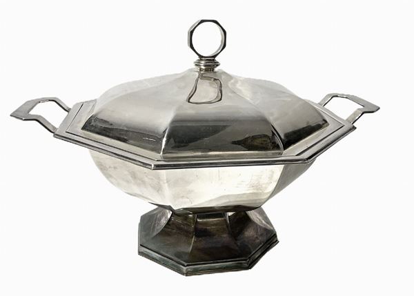 Sheffield soup tureen, Silver plate, Petruzzi & Branca.