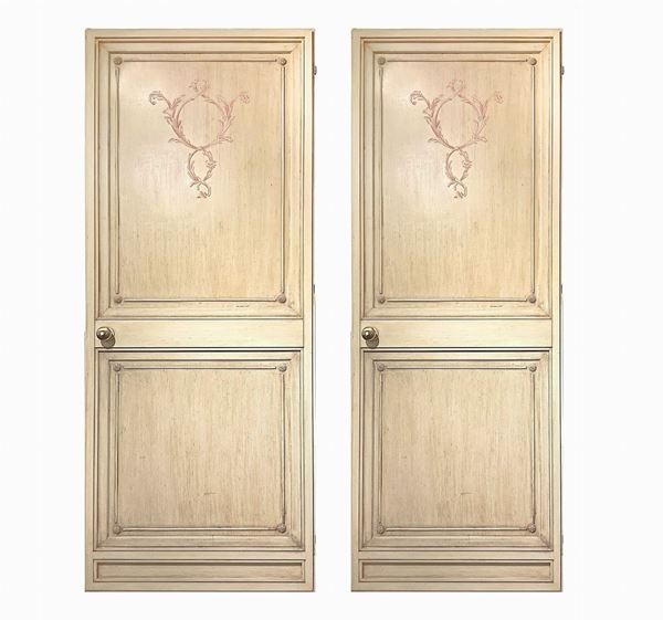 Pair of lacquered doors