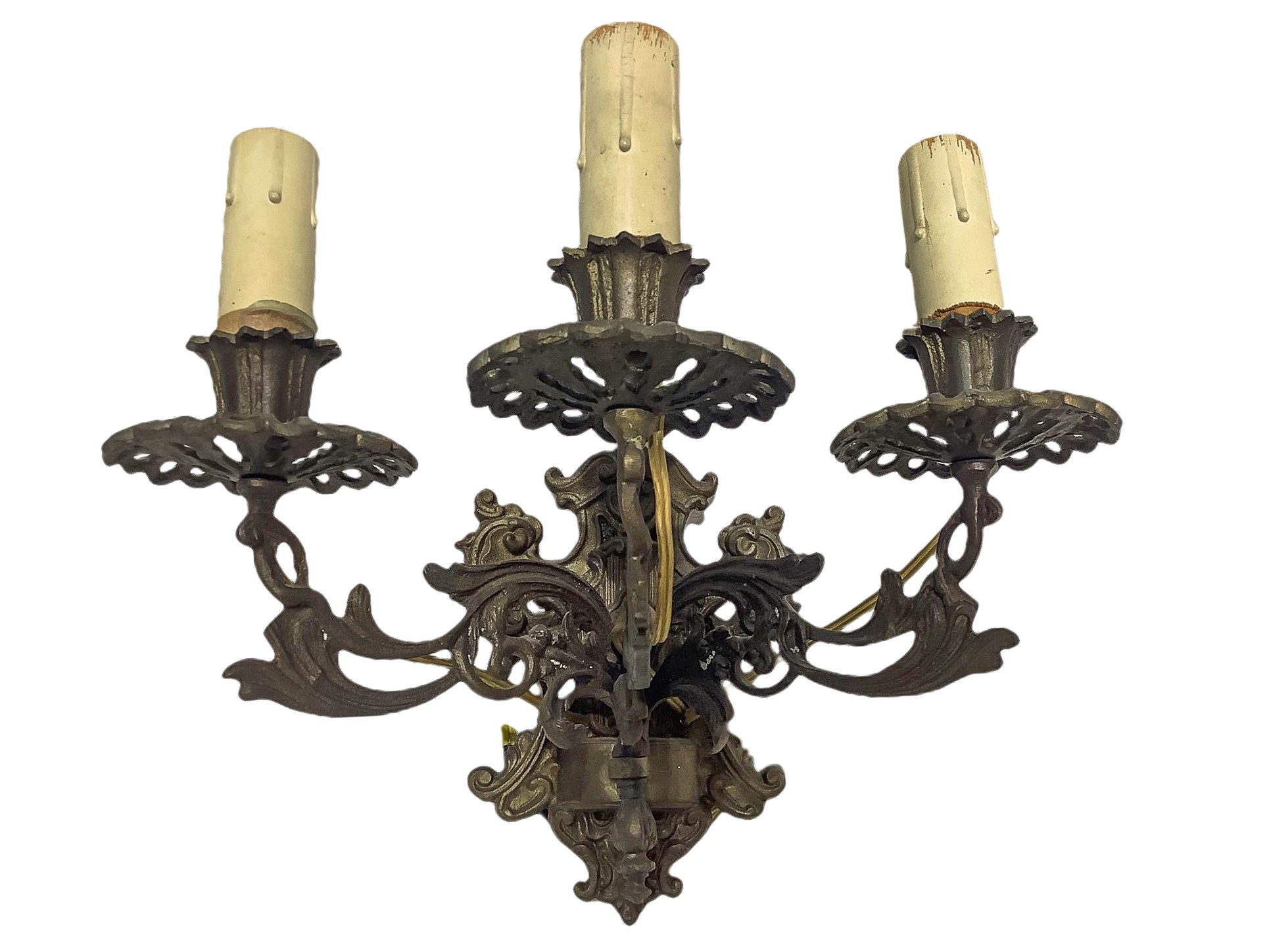 Coppia di appliques in bronzo dorato a tre luci