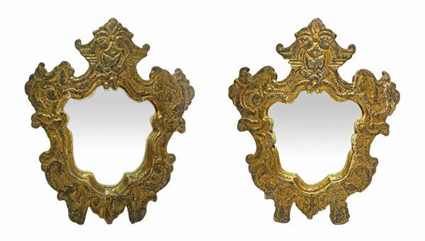 Pair of mirrors in golden wood frame