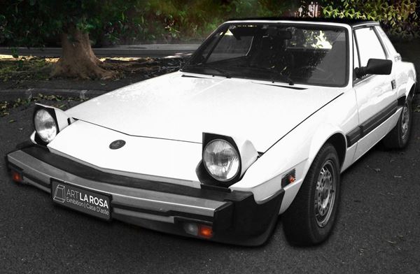 Fiat Bertone x 1-9 CHASSIS N.ZBB128AS007160019
ENGINE: 4 cilindri
DISPLACEMENT: 1498 cm3
POTENZA FISCALE: 16 HP
BODY STYLE: Original
Km 53000.