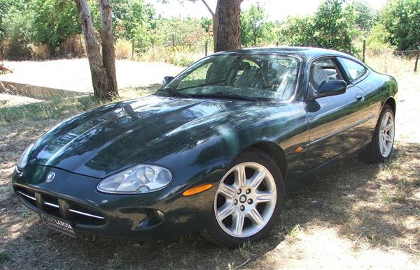 Jaguar XK8 Coupè (1997) km 172184
TELAIO N. SAJJGAED4AR019657
MOTORE: V8
CILINDRATA: 3996 cm3
POTENZA MAX: 209 Kw
CARROZZERIA: Chiusa a due porte