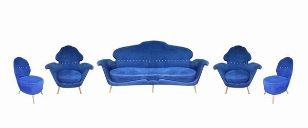 Salotto composto da divano tre posti, due poltrone e due poltroncine