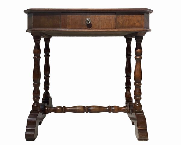 Coffee table with drawer