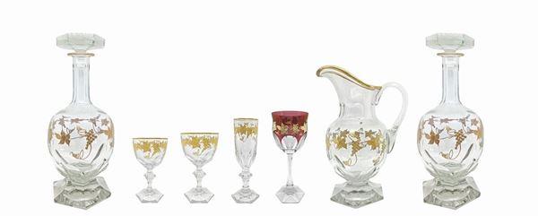 Glass set with golden perfilo decorated with leaves and grapes