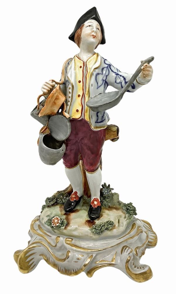 Porcelain Capodimonte depicting pot seller.