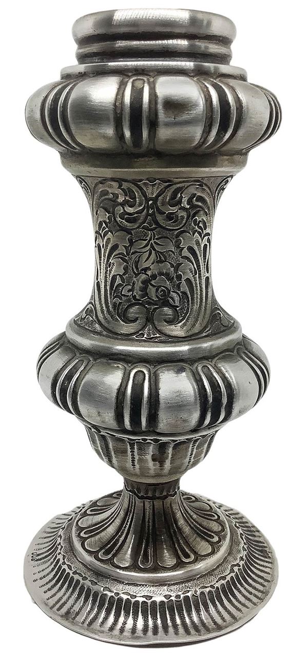 Piccolo vaso in argento
