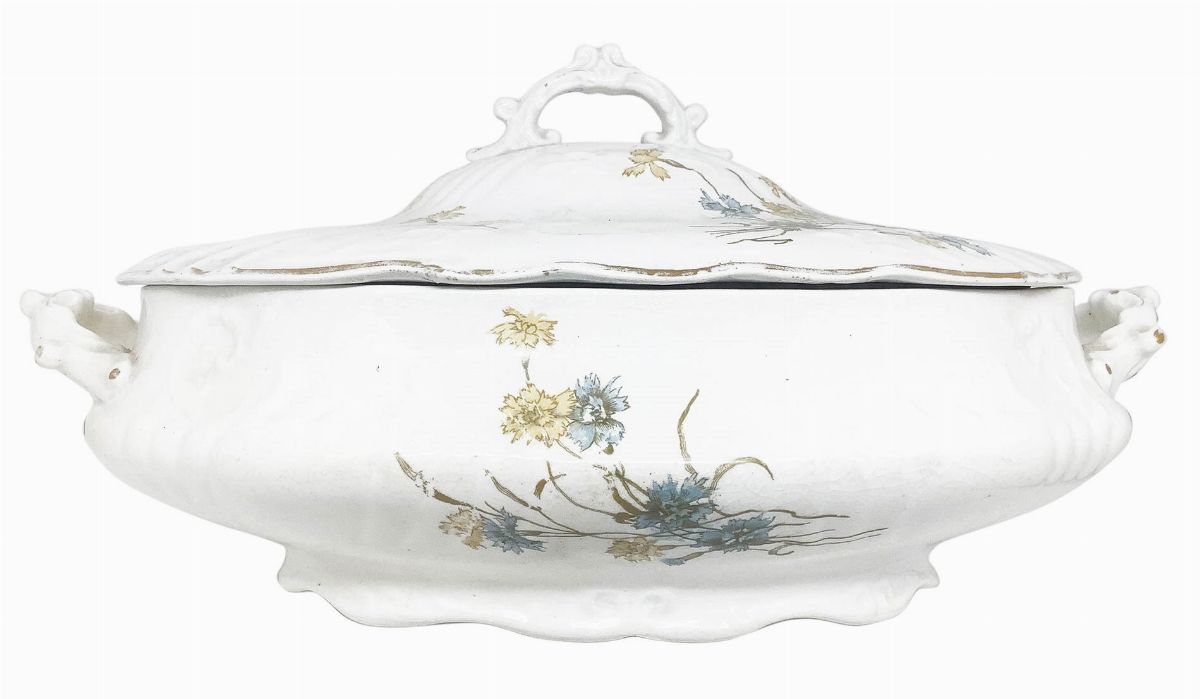 Zuppiera con fondo bianco e decorazione a ramage e fiori