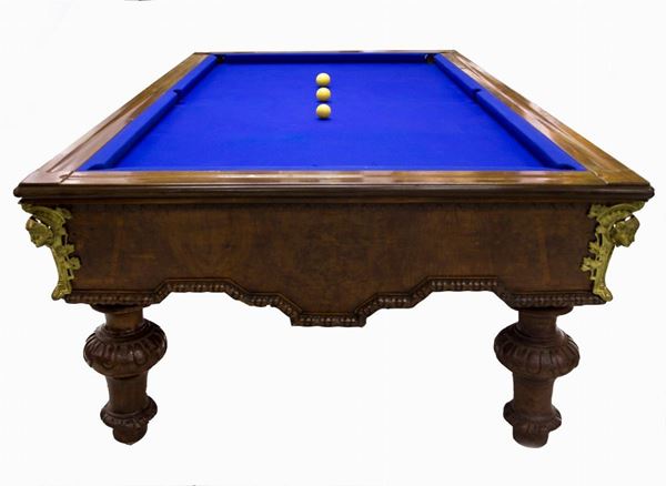 Restaldi - 6-hole billiard table and valuable collection bronzes at the corners, supplied with cue holder