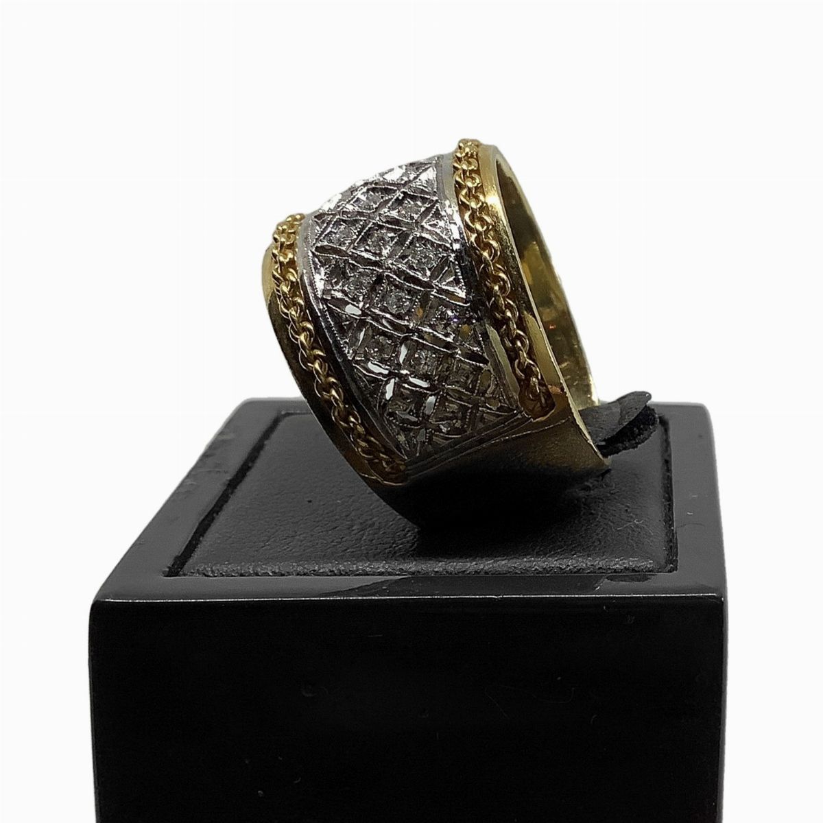 Anello in Oro a Fascia