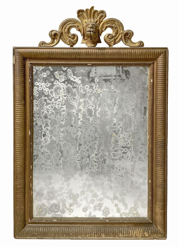 Mirror in gilded wood