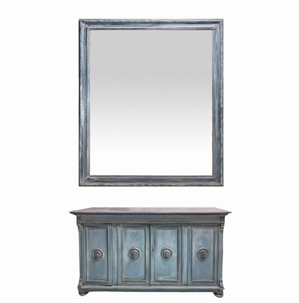 Servant and large Shabby chic mirror