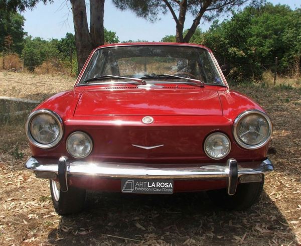 Fiat 850 Coupè Sport (1969) 4-speed gearbox
CHASSIS N. 0224938
ENGINE: 4 cylinders
DISPLACEMENT: 903 cm3
FISCAL POWER: approx. 12 hp
MAX POWER 52.7 HP
BODY: Closed, 2 + 2

Totally restored, absolutely impeccable conditions, no intervention required.