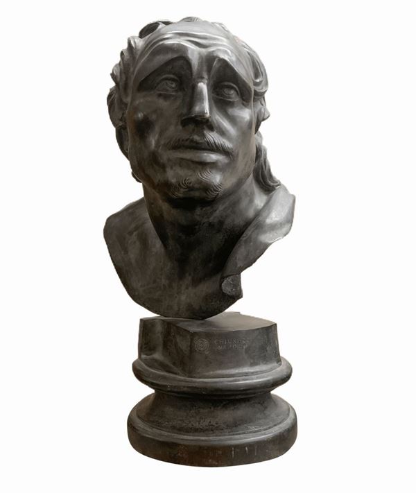 Sculpture in bronze lost-wax technique, dell'Arrotino copy of the Tribuna of the Uffizi face. Chiurazzi Foundry Naples. H 55 cm 25 cm Base