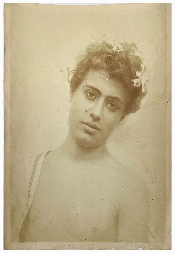Photo by Von Gloeden depicting young shirtless. Cm 39,30x29. The price defined depending on the size