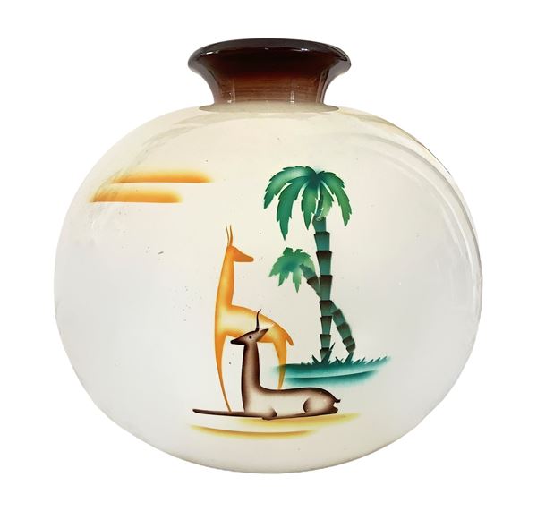 Angelo Simonetto per Galvani - Spherical-shaped glazed terracotta vase with everted neck, surface with polychrome decoration of exotic scenes.