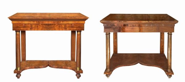 Coppia di console con piedi a colonna