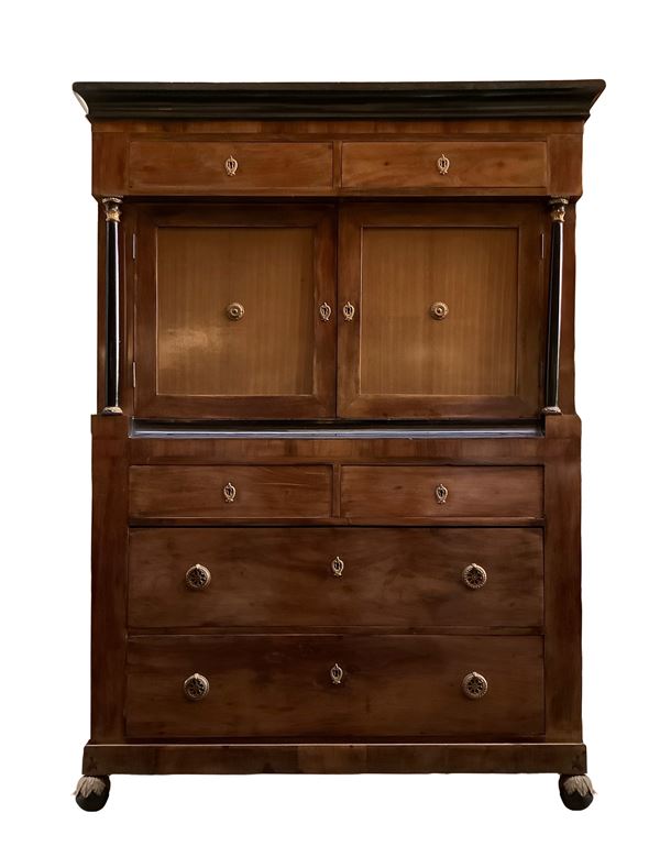 Chiffoniera in legno di noce