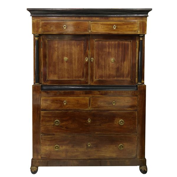 Chiffoniera in legno di noce
