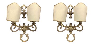 Coppia di Applique in Metallo Dorato a Due Luci
