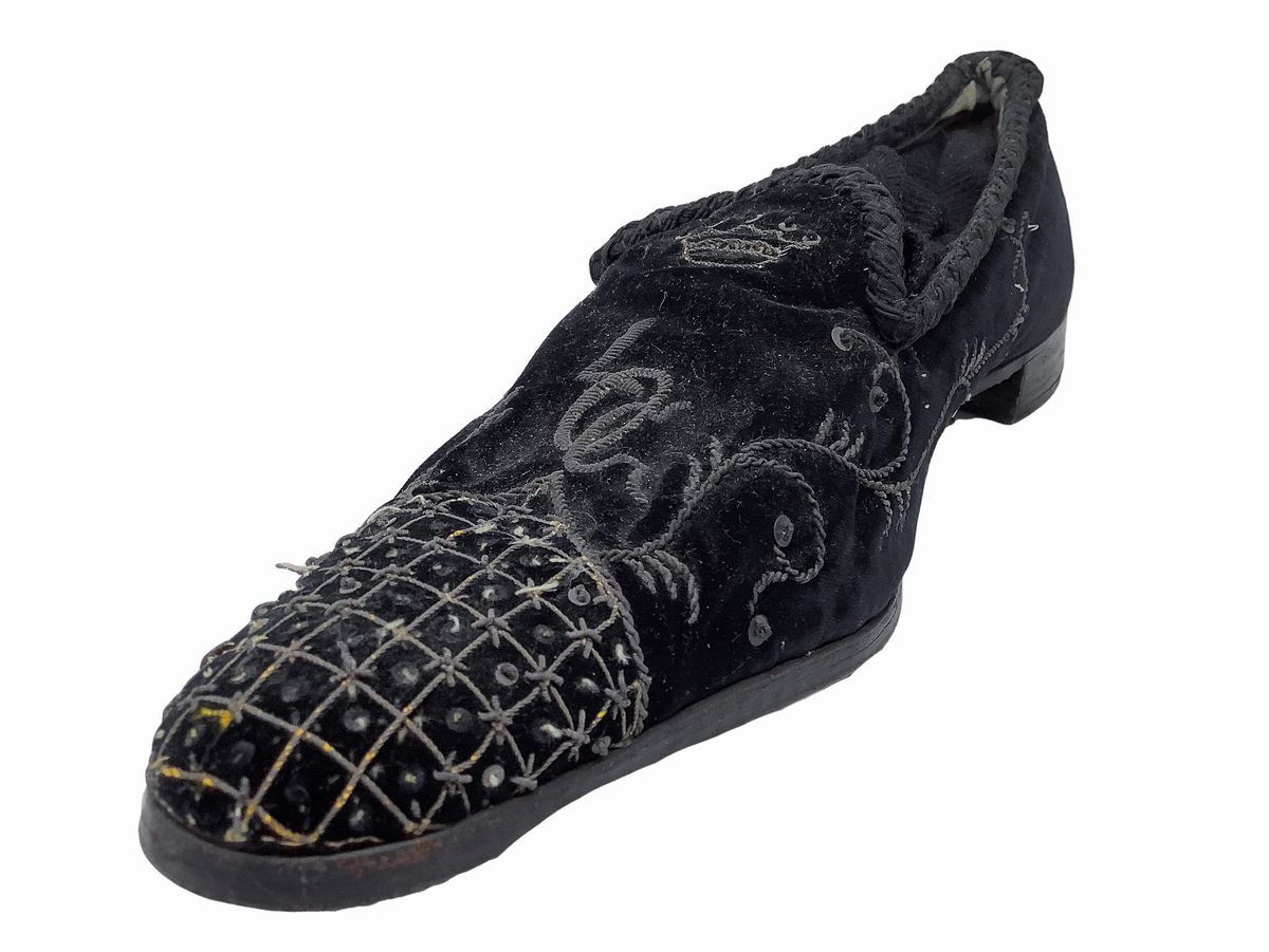 Scarpe pantofole d'epoca, ricamo, Inizi XIX secolo
