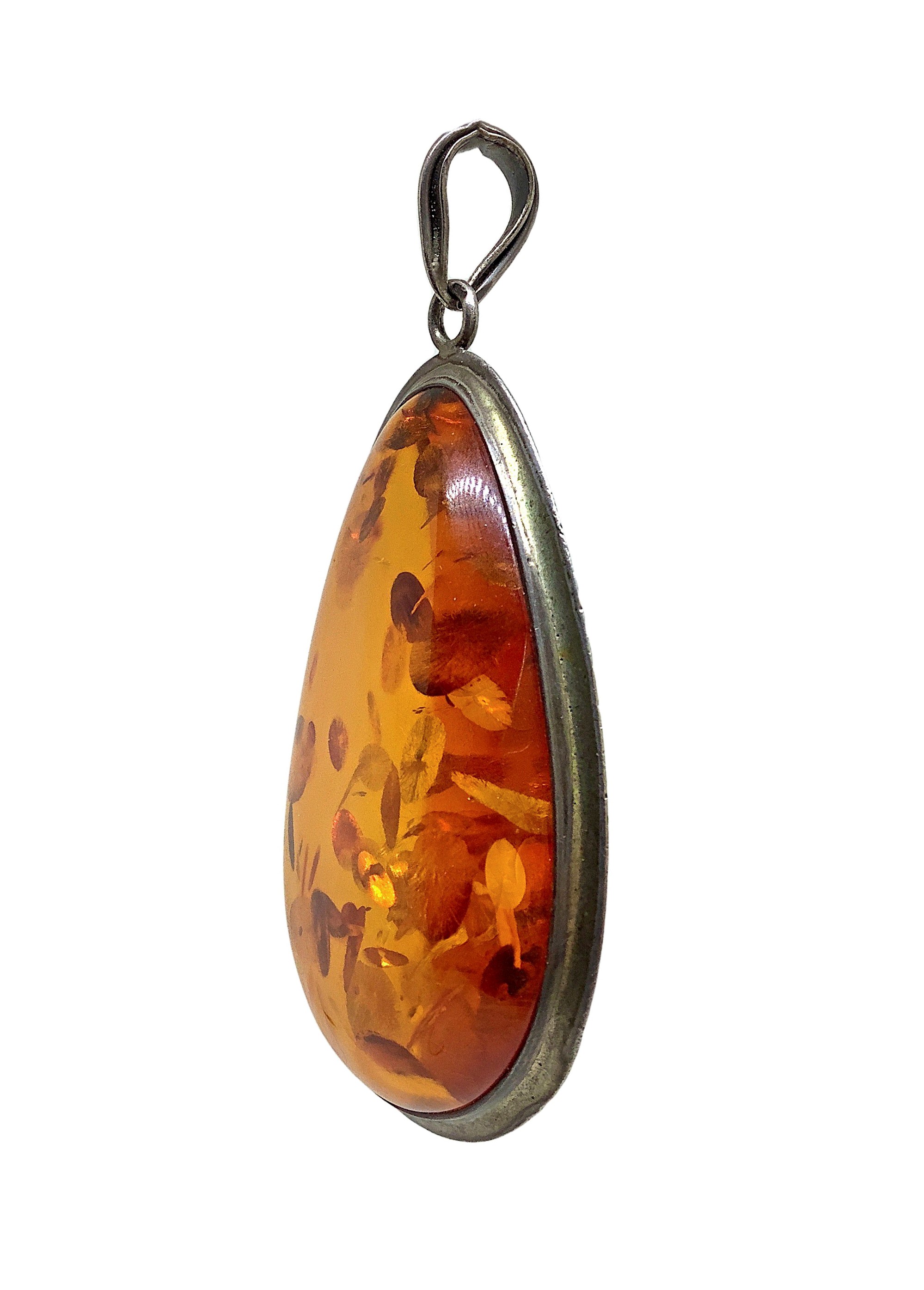 Medaglione in ambra artificiale