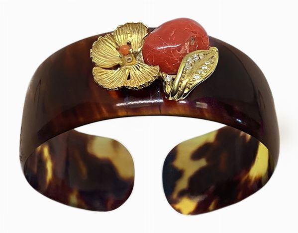 Bracciale tartaruga, fiore in argento e corallo