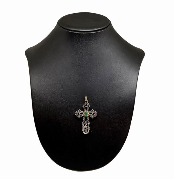 Ciondolo in argento e argento dorato con pietra verde