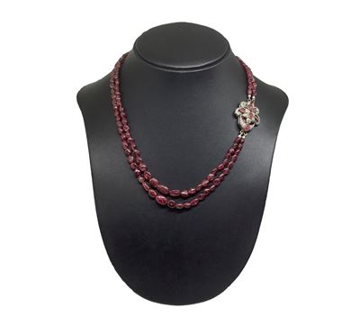 Collana in Argento con Rubini e Chiusura in Argento e Rubini.