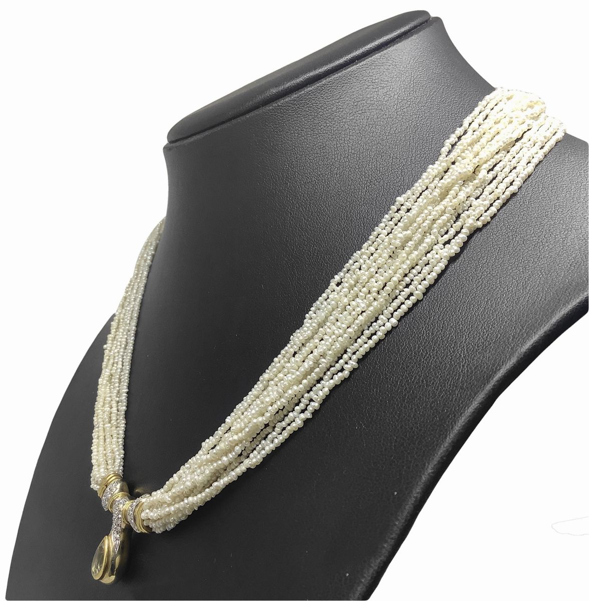 Collana con perle orientali naturali e chiusura centrale con brillanti ca 0,83 ct ed acquamarina ...