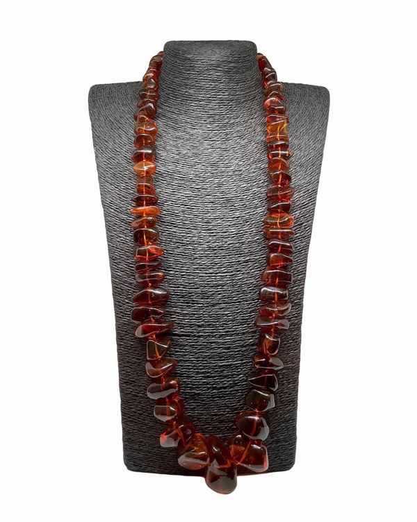 Collana in ambra degradare