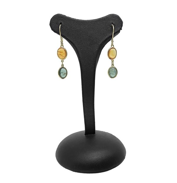 Gold earrings with stones