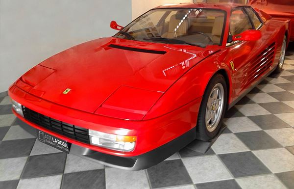 Ferrari Testarossa (f110 AB/E) (1991)
TELAIO N. ZFFAA17B000088740
MOTORE: V12 CILINDRATA: 4943 cm3
POTENZA: 287 KW
CARROZZERIA: Chiusa a 2 porte Condizioni originali, mai restaurata. Impeccabile