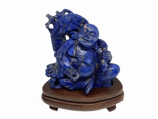 Scultura in lapislazzuli, Buddha, con basetta.