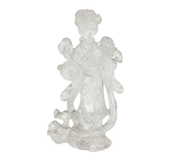 Scultura in pietra dura trasparente raffigurante Guanyin.