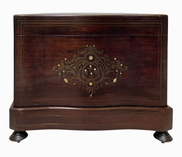 Rosoli set in wooden box cabinet with inlays
