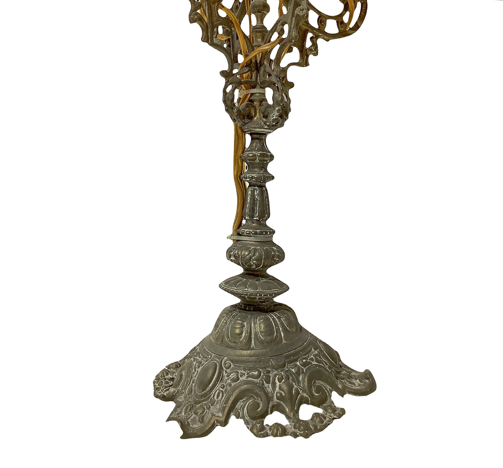 Candelabri da tavolo a cinque luci in ottone dorato