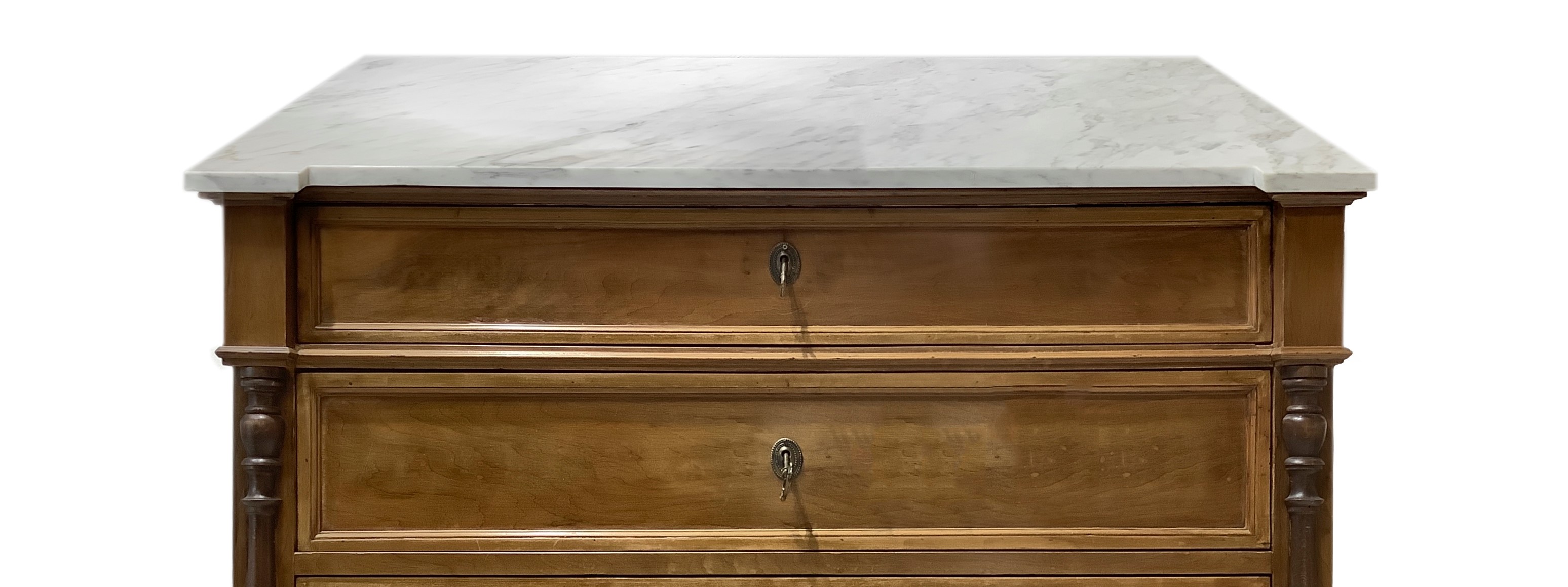 Cassettone a Quattro Cassetti in Legno di Noce con Mezze Colonne ai Lati, Piedi a Cipolla e Marmo...