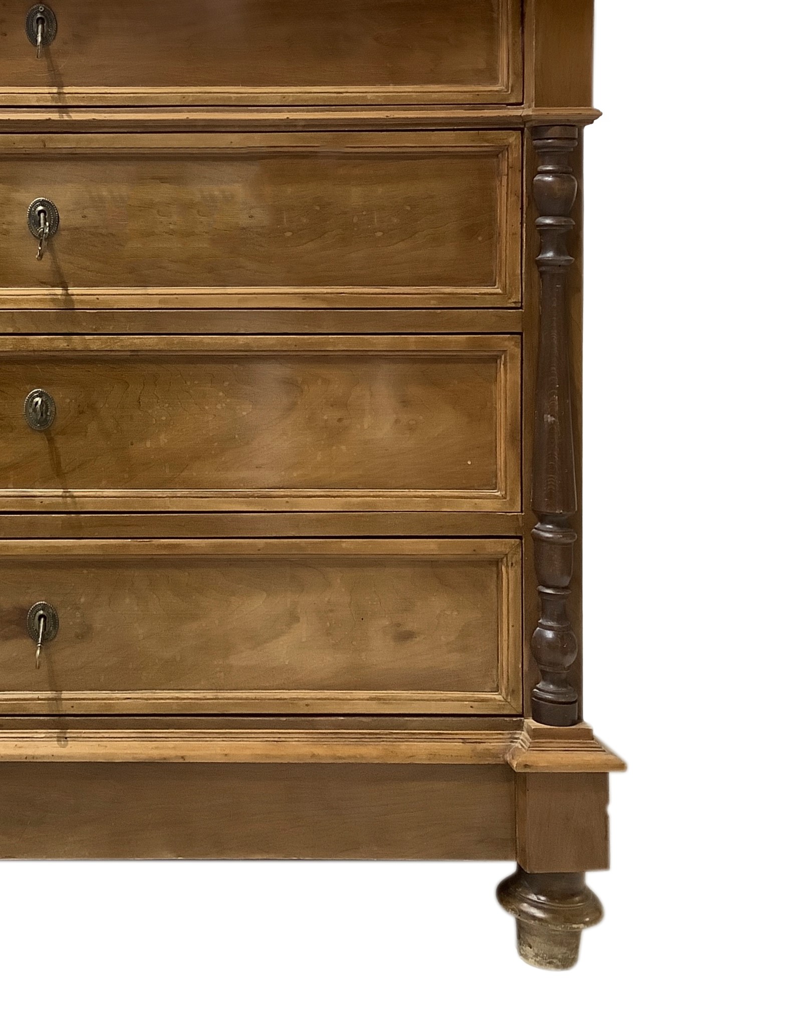 Cassettone a Quattro Cassetti in Legno di Noce con Mezze Colonne ai Lati, Piedi a Cipolla e Marmo...